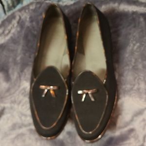 Stuart Weitzman Flats EUC
